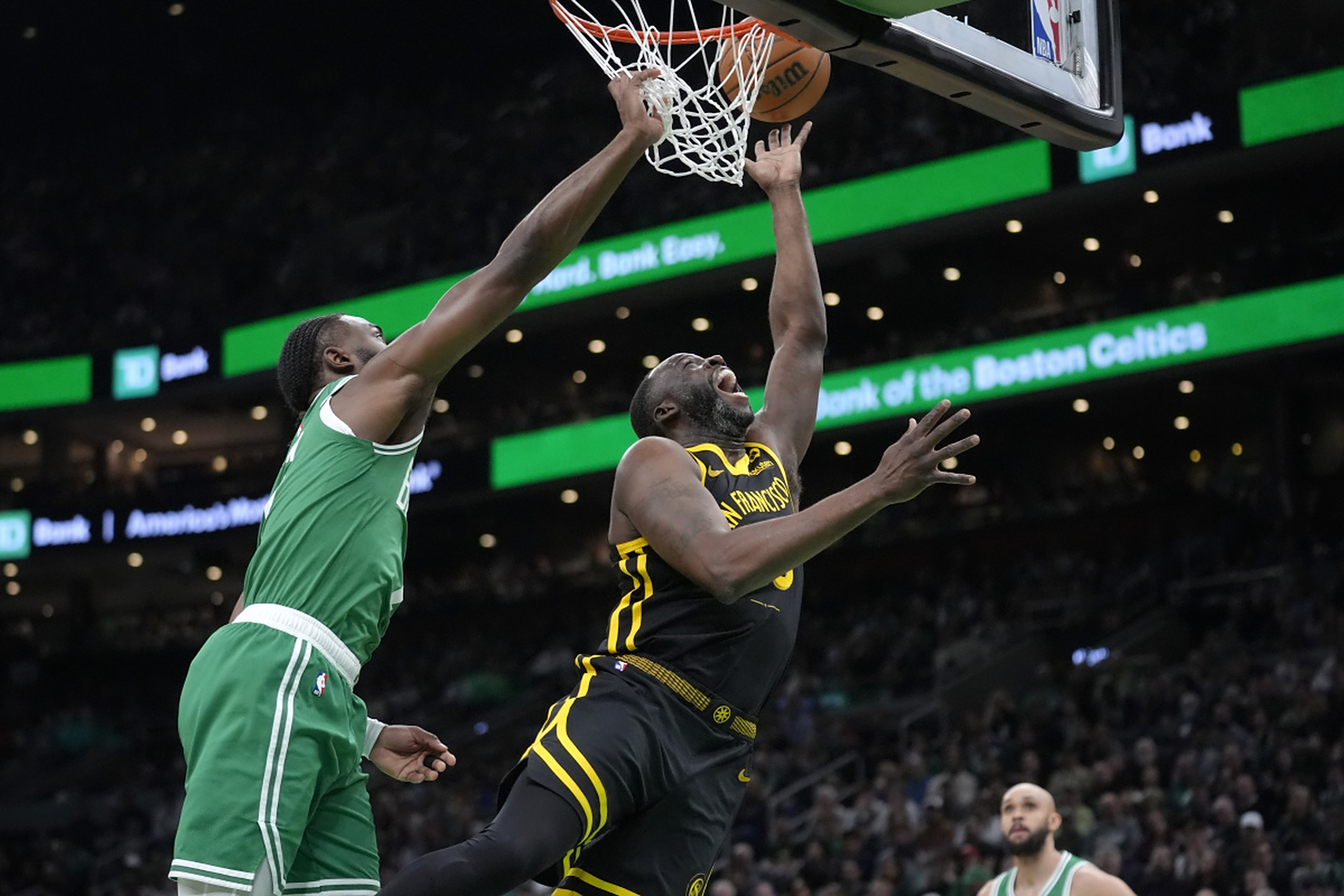 包含墨西哥男篮强势凯尔特人，库里绝境逆转的词条