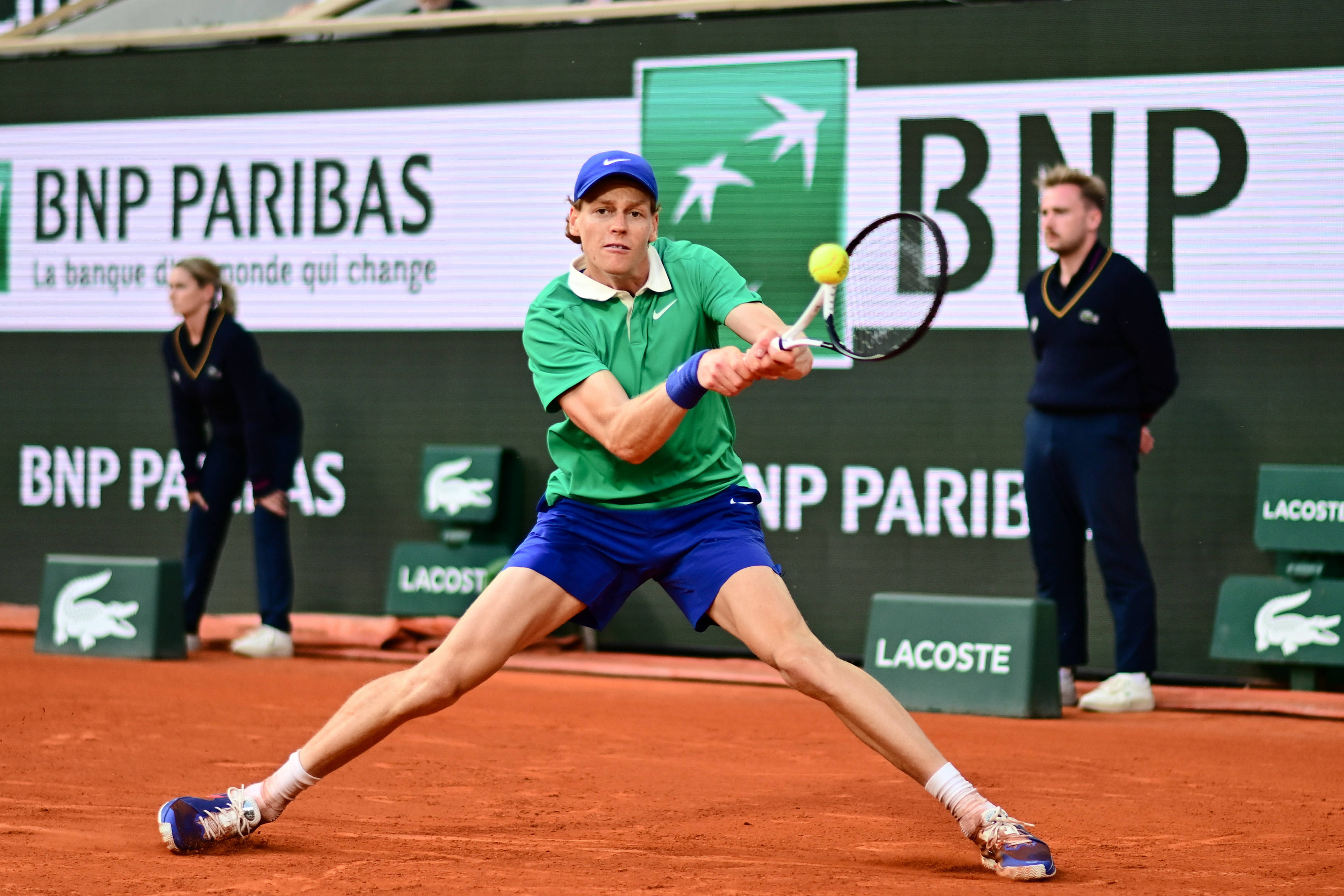 包含法国网球队完胜欧洲网球队，阿尔卡拉斯惊艳世界的词条