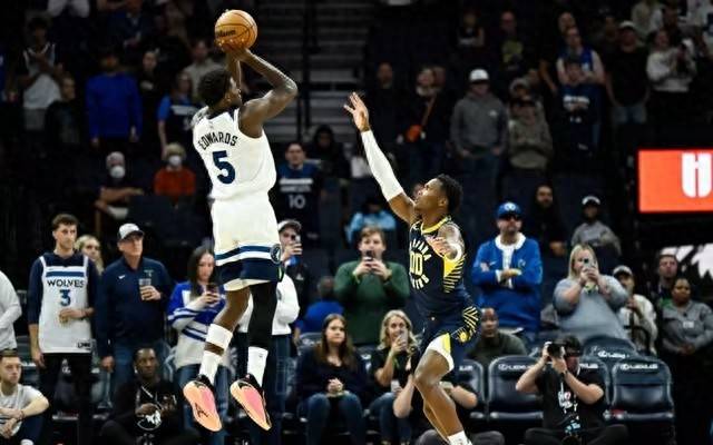 包含步行者球员遭遇车祸伤势严重的词条