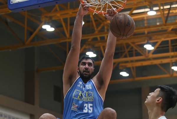 关于伊斯兰布拉战至最后，胜负看谁笑！的信息