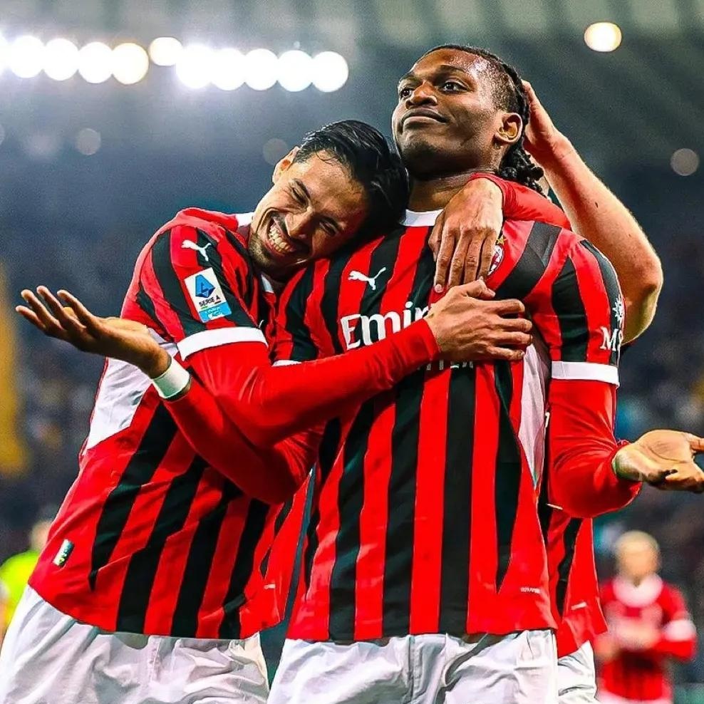 包含AC米兰零封帕尔马，连胜再续！的词条