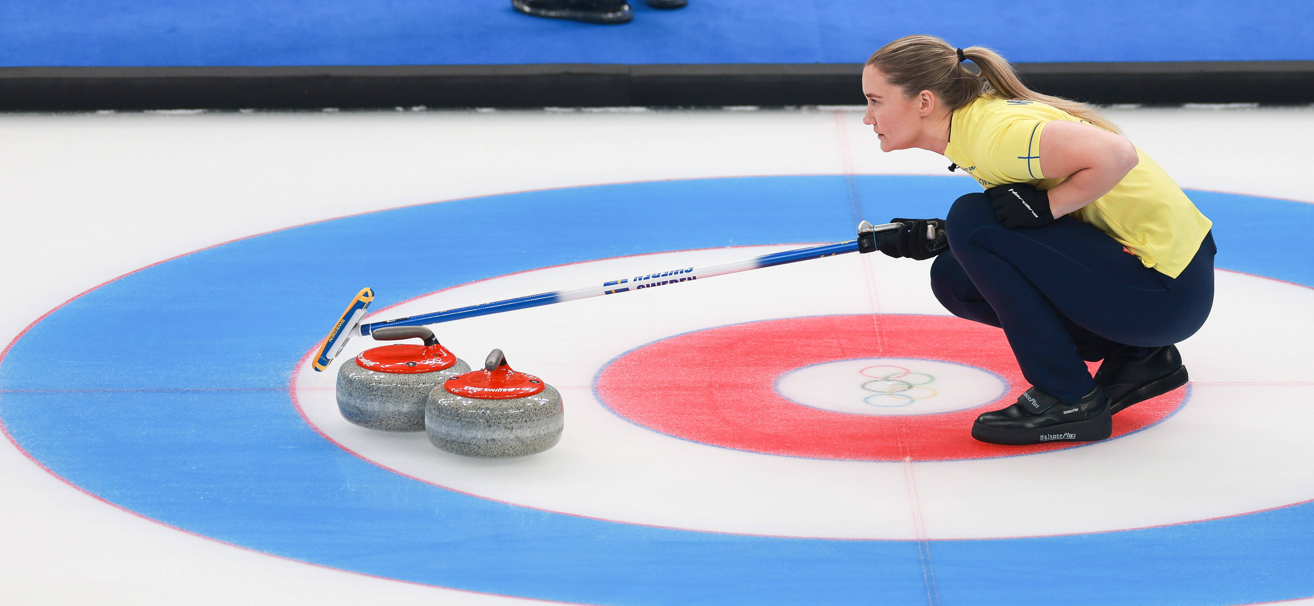 韩国队险胜瑞典队，奥恰洛夫点燃赛场的简单介绍