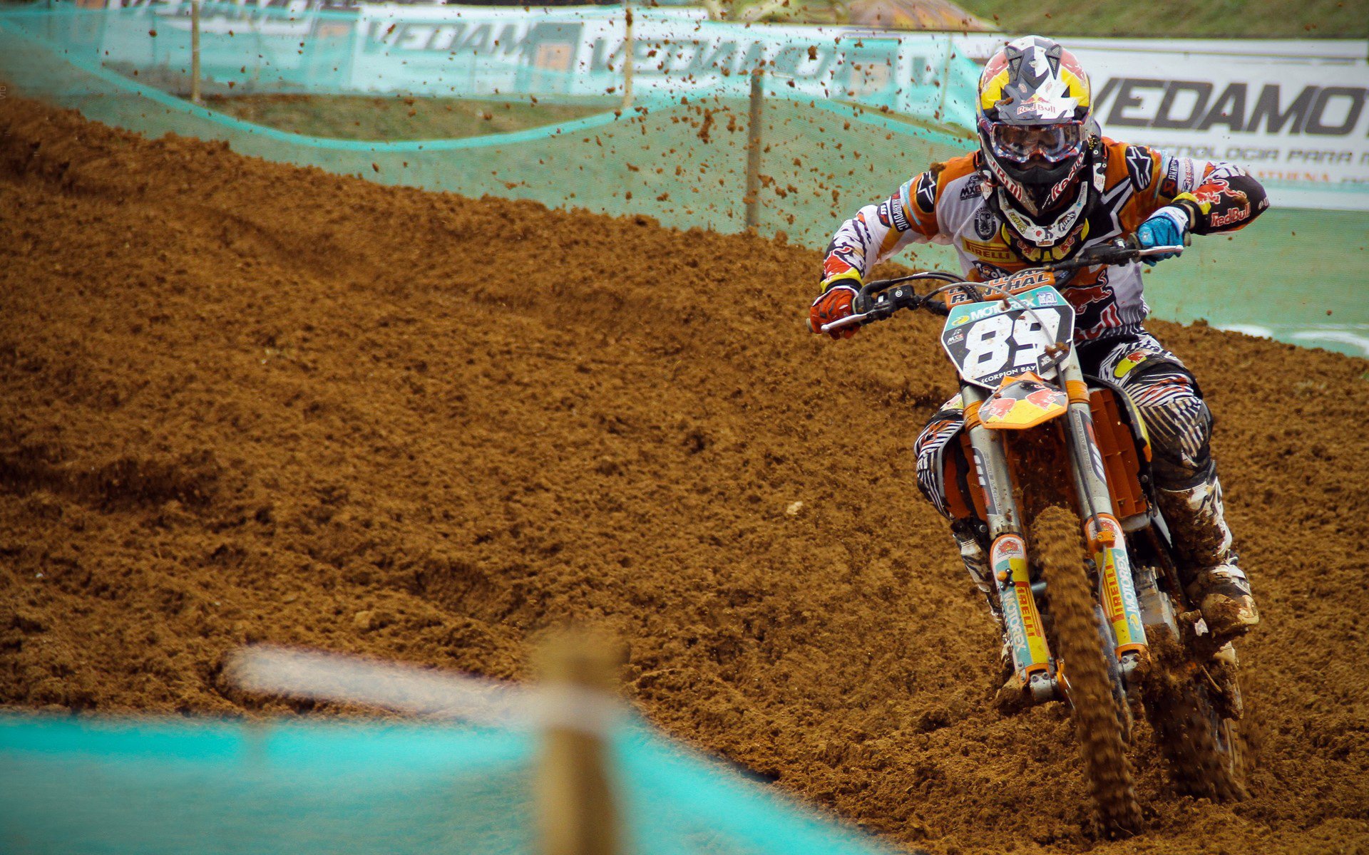 LOL英雄联盟赛事指南-哈兰德连续破门拉开射手差距，拜仁强势出击马里难阻德甲巨人